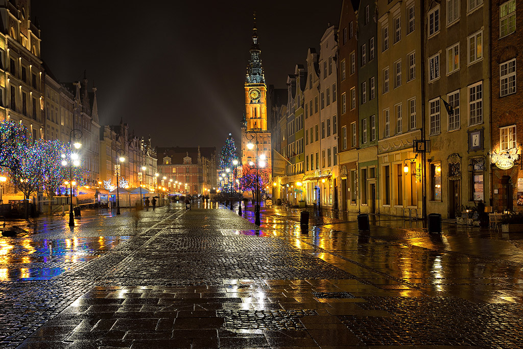 DSC_0577min.jpg - * Z widokiem na ratusz *