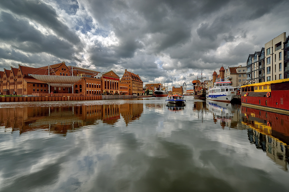 DSC_1635min.jpg - * Motława * 01 07 2015 fotografia otrzymała miano, Fotografia Dnia Społecznosci National Grographic Polska http://www.national-geographic.pl/foto/fotografia/gdansk-1014350