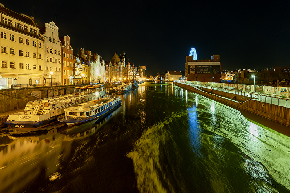 DSC_3059min.jpg - Z widokiem na Motławe