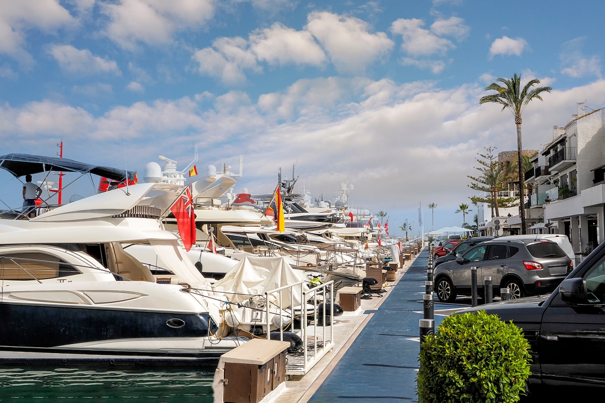 _6060321MinD.jpg - Puerto Banus