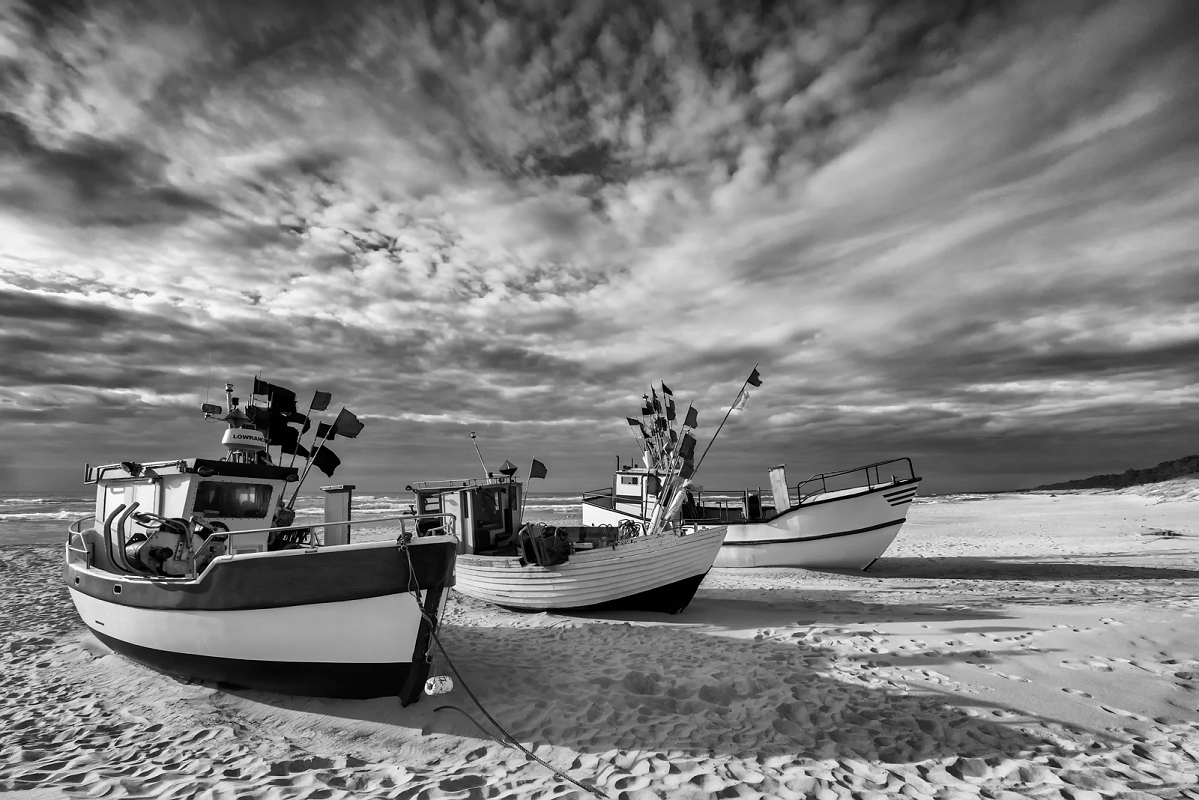 WAITING FOR THE BEACHES.jpg - Dąbki