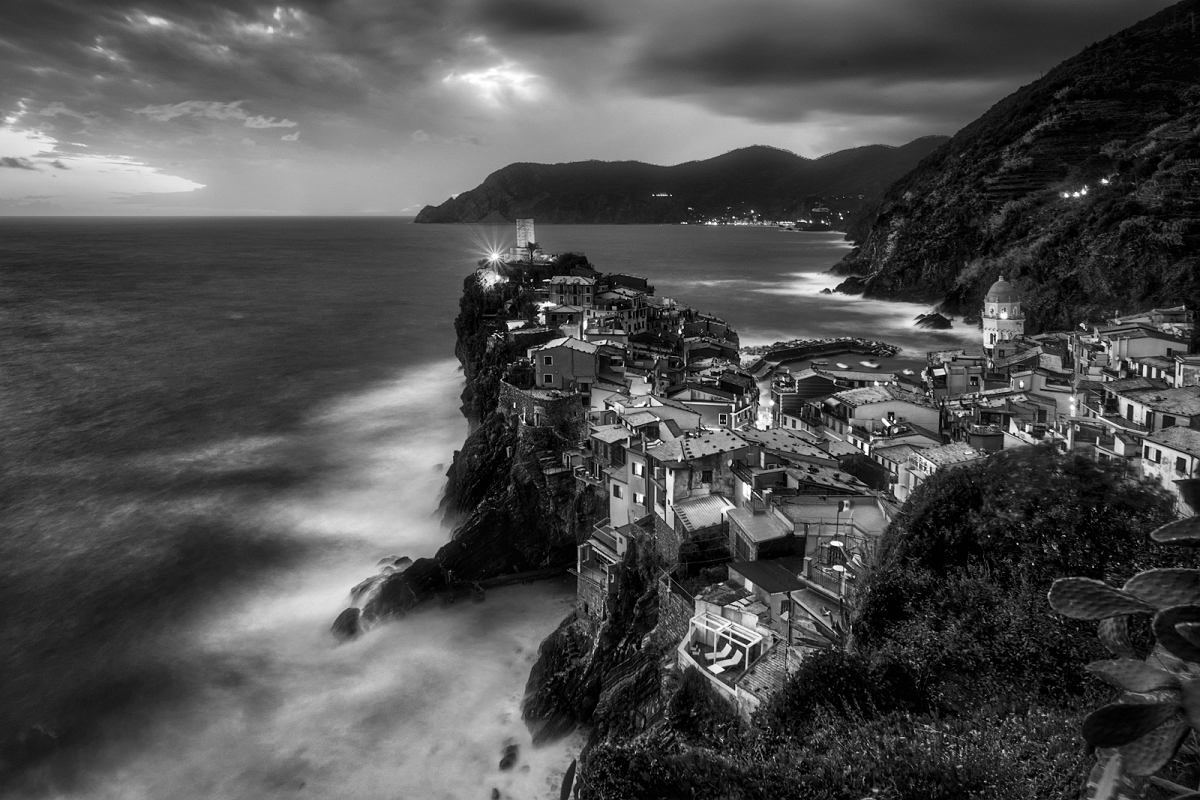 _DSC8341BWminD.jpg - Vernazza, Liguria Włochy