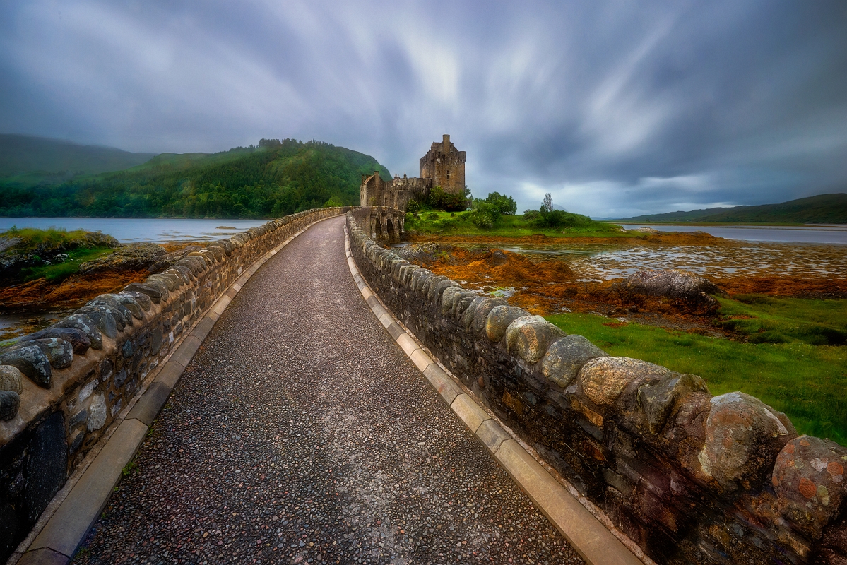 DSC_2667MinD.jpg - * Eilean Donan Castle *