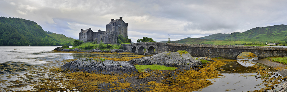 zamek piony_Panorama1min.jpg - * Eilean Donan Castle *