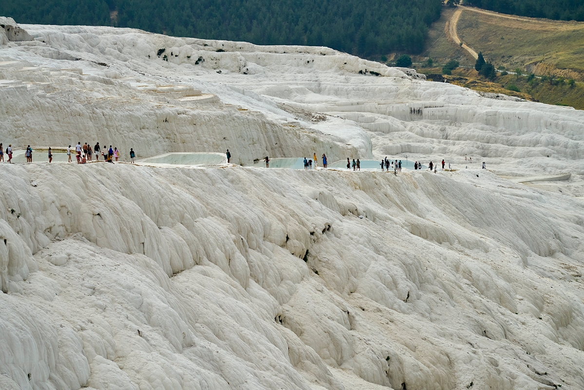 DSC_0310minD.jpg - Pamukkale - tureckie miasto położone w dolinie Curuksu, koło  Denizli, sławne z naciekow wod termalnych