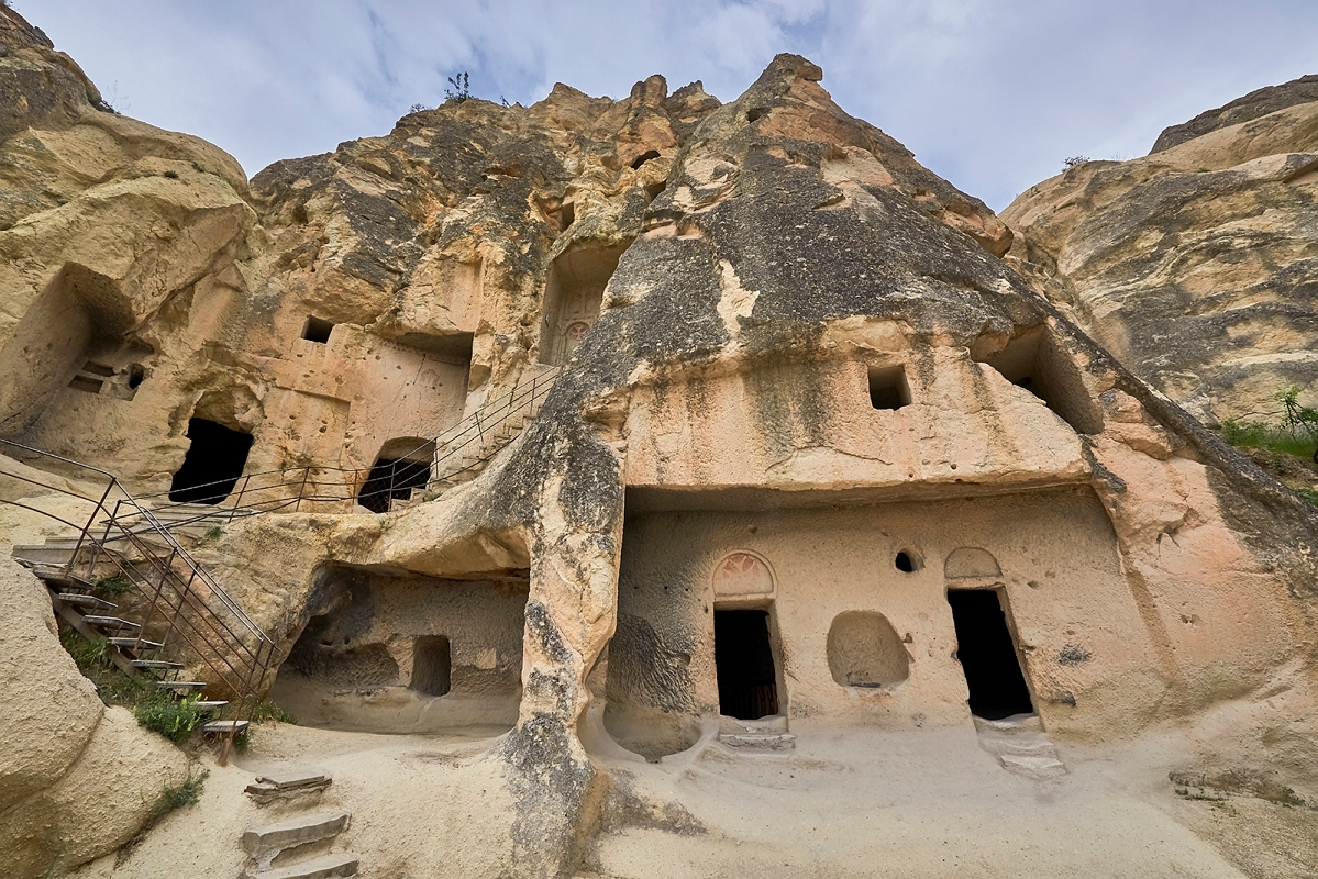 DSC_8536minD.jpg - Goreme, miasto skalne w gorach Taurus , Kapadocja