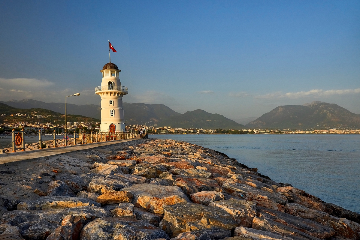 DSC_9820minD.jpg - Alanya , port