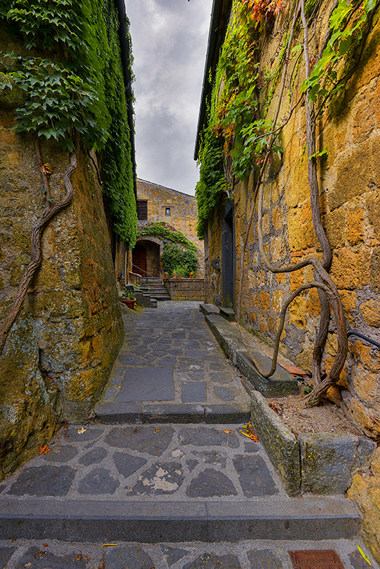 DSC_0997kmin.jpg - * Bagnoregio - umierajace miasto *