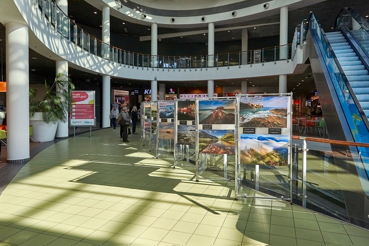 DSC_6778minD.jpg - 12 pazdziernik 2018 - Galeriia Handlowa LECLERC w Gdansku - otwarcie wystawy fotograficznej " Moja Fotografia " ......https://kultura.trojmiasto.pl/Jan-Sieminski-Moja-fotografia-wystawa-imp468435.html?imp=468435