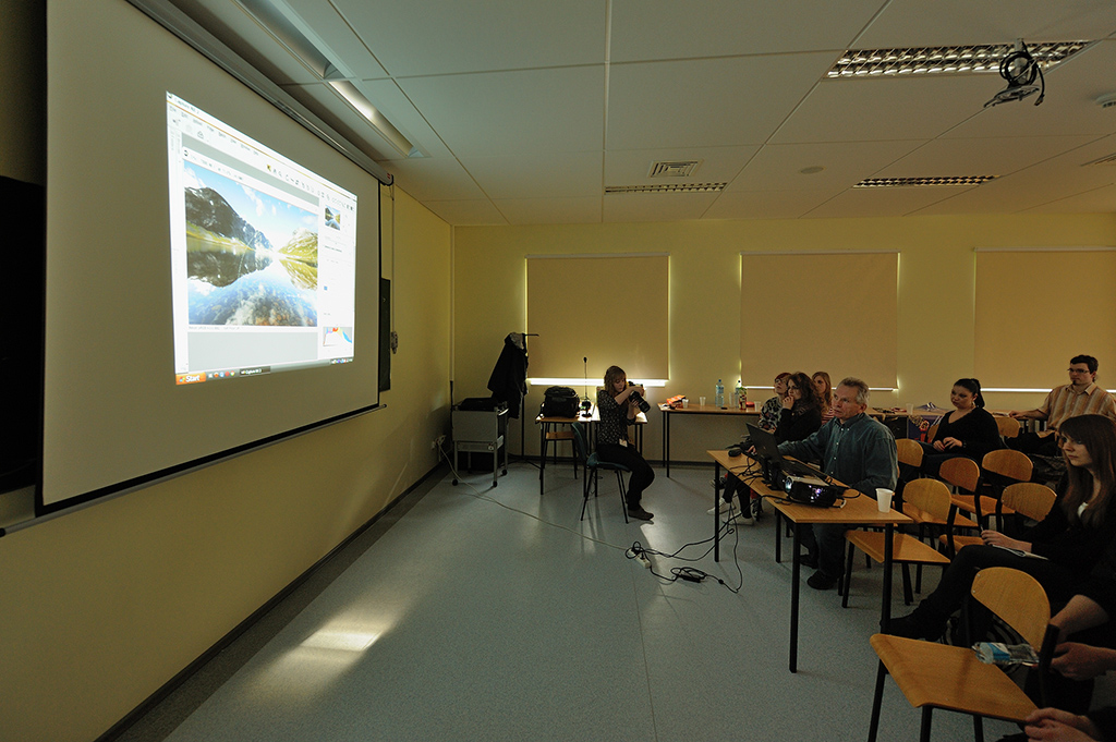 DSC_8065km.jpg - * 26 03 2012 Uniwersytet Gdanski Wydzial Nauk Spolecznych prelekcja dla studentow UG temat "Fotografia Krajobrazowa" fot. Dariusz Kilanowski"Darko"