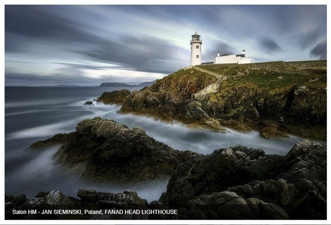 Photo Medians _ HM Fanad Head Lighthouse.jpg - Styczen 2023 , konkurs fotograficzny Photo Medians Serbia-China-Montenegro-Hungary, pod patronatem Photographic Society of America, fotografia FANAD HEAD LIGHTHOUSE zdobyła Salon Honorable Mention