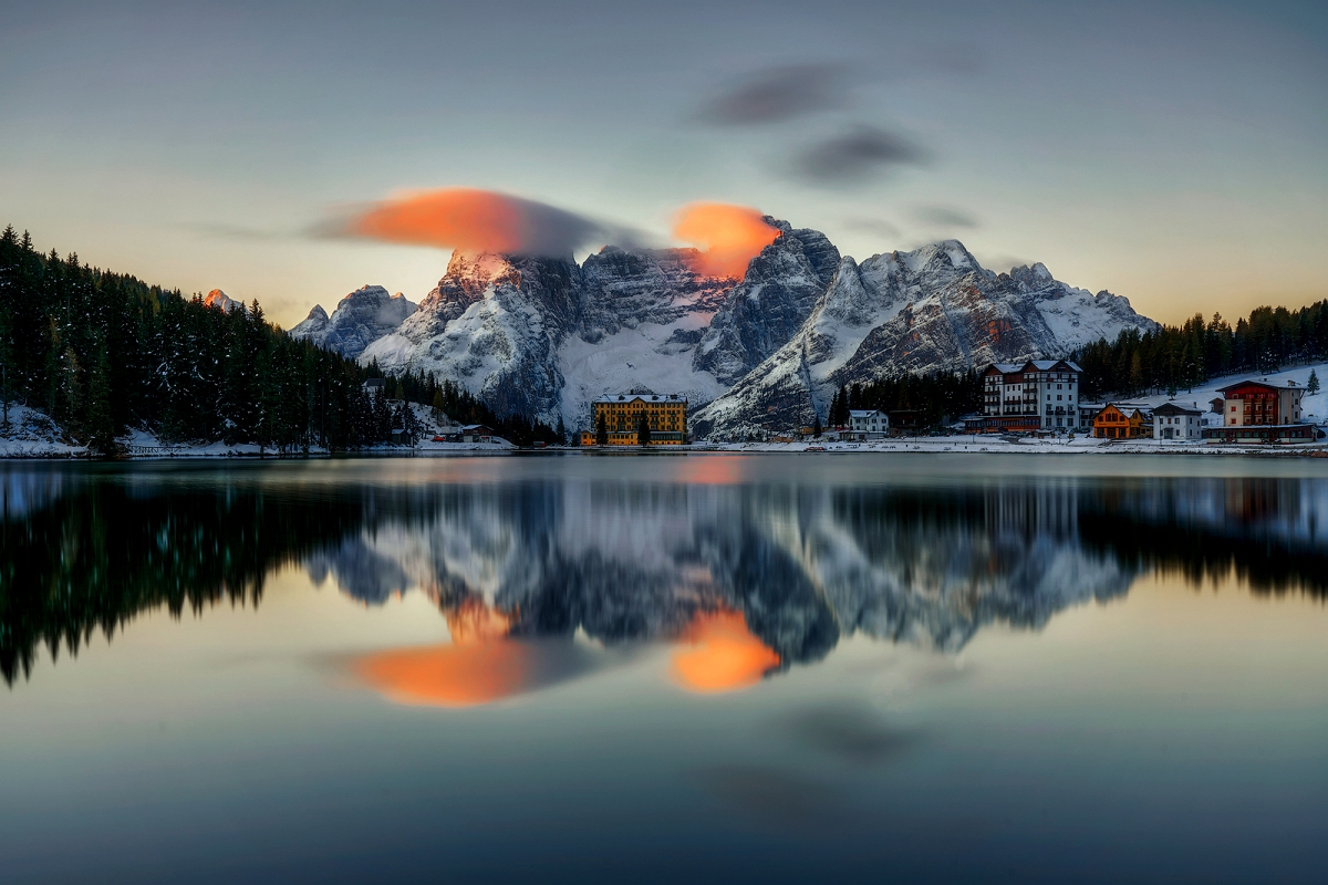 _DSC5376ciemnCMinD.jpg - Marzec 2021"Misurina" Dolomity, Włochy fotografia zdobyła pierwsze miejsce w konkursie Lakes Of The World Photo Contest Winner na portalu Viewbug, nagroda jest statyw fotograficzny https://www.viewbug.com/blog/lakes-of-the-world-photo-contest-winner?fbclid=IwAR09T40Ijbxt4WqTMa4JcyCG9yPxBMMLvxLa8Bx1WeO0CTVZHfBW7MQJir0